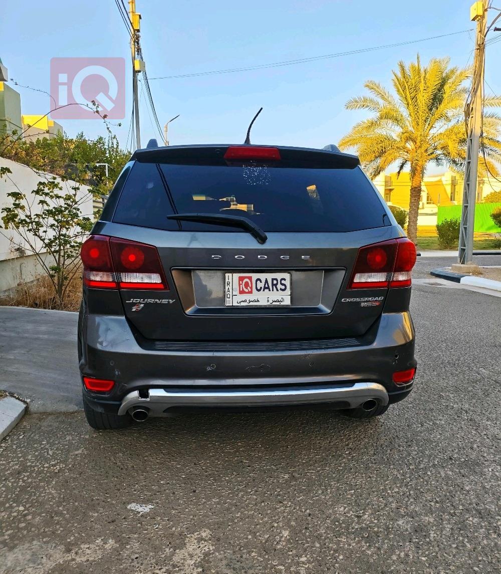دودج جورني